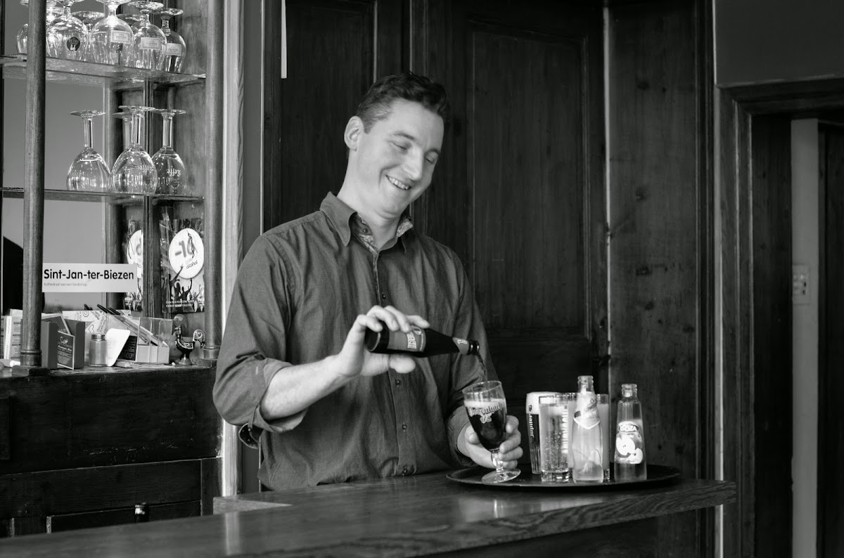 De Strooyen Hen Photos 2